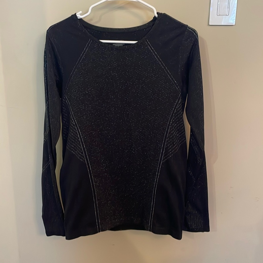 Athleta cold gear top